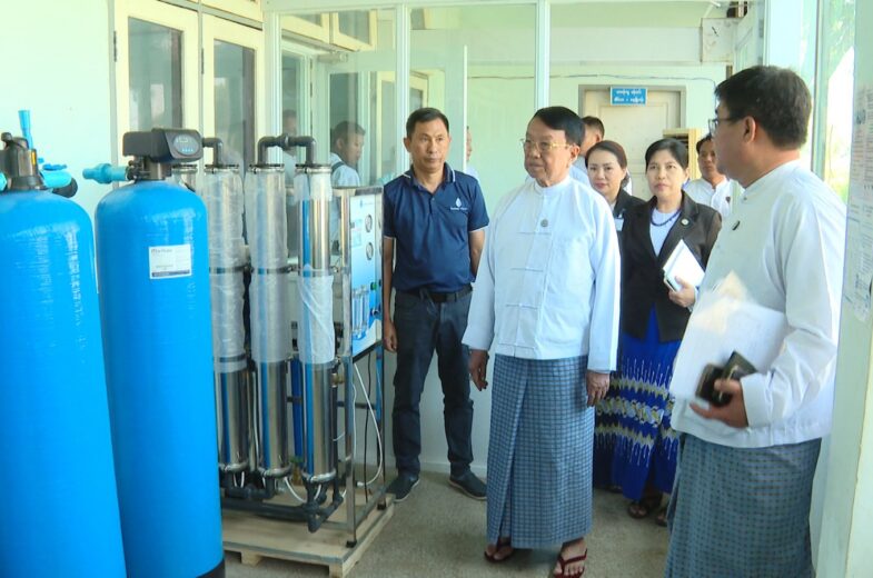 အလုပ်သမားဝန်ကြီးဌာန ပြည်ထောင်စုဝန်ကြီး ဦးခင်မောင်စိုး အလုပ်သမားဆေးရုံ (ထန်းတပင်)၌ ကျောက်ကပ်သွေးသန့်စင်စက်နှင့် ရေသန့်စက်များ တပ်ဆင်ဆောင်ရွက်မှု ကြည့်ရှုစစ်ဆေးပြီး မှော်ဘီမြို့နယ်ရှိ သိုးမွှေးစက်ရုံတွင် လုပ်ငန်းခွင် တည်ငြိမ်အေးချမ်းရေး နှင့် အလုပ်အကိုင်အခွင့်အလမ်းများ ရရှိစေရေး အလေးထားဆောင်ရွက်ရန် မှာကြား